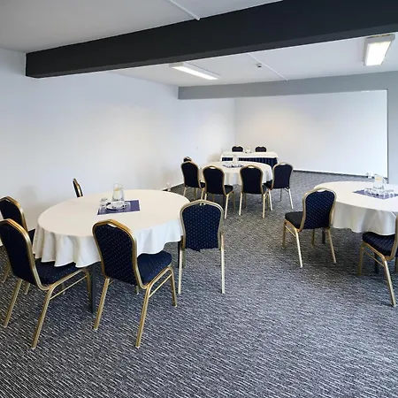 Western Vista Hotel 4*