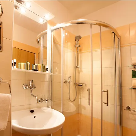 Western Vista 4*