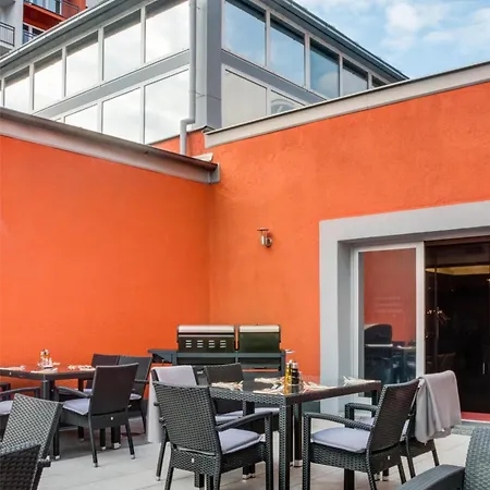 Western Vista Hotel 4*