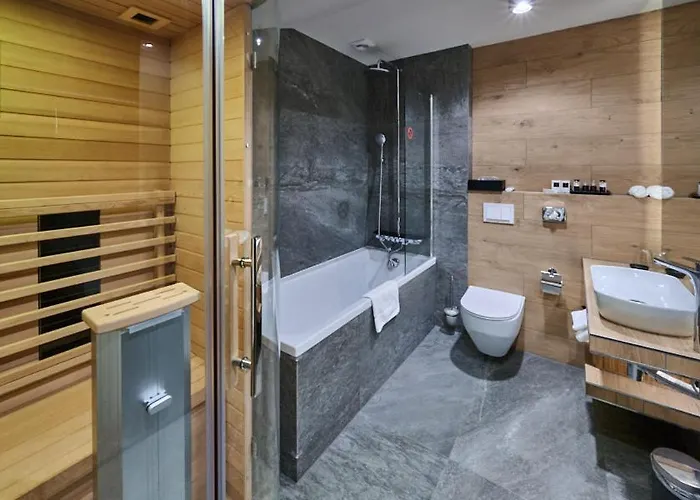 Western Vista Szálloda 4*