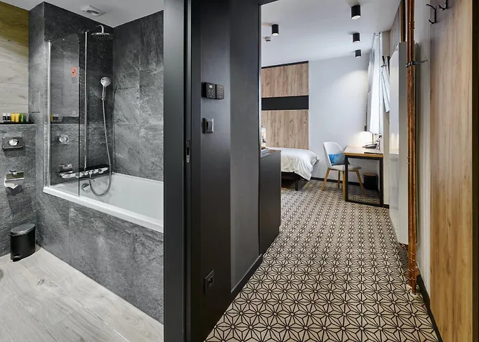 Western Vista 4*